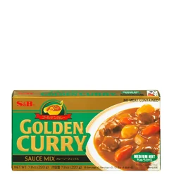 Golden Curry Medium Hot S&B 220g